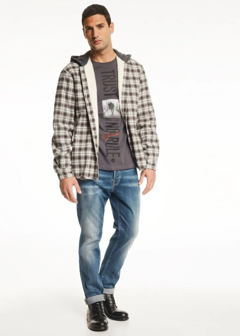 Camicia con cappuccio