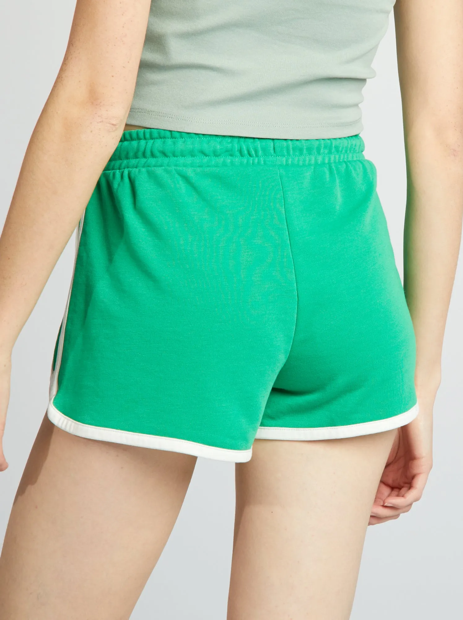 Shorts americani in tessuto felpato - VERDE