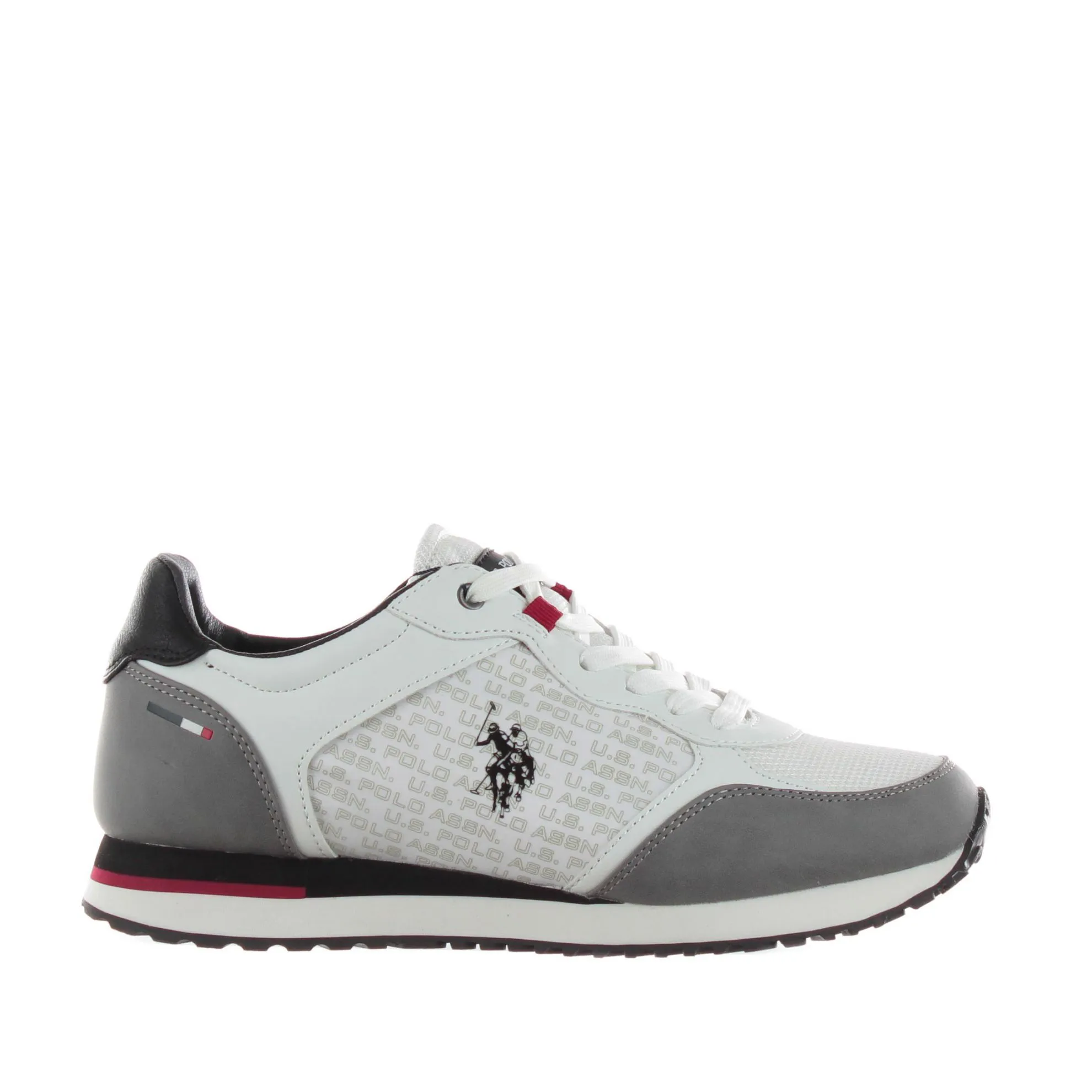 Sneaker in pelle e tessuto logato